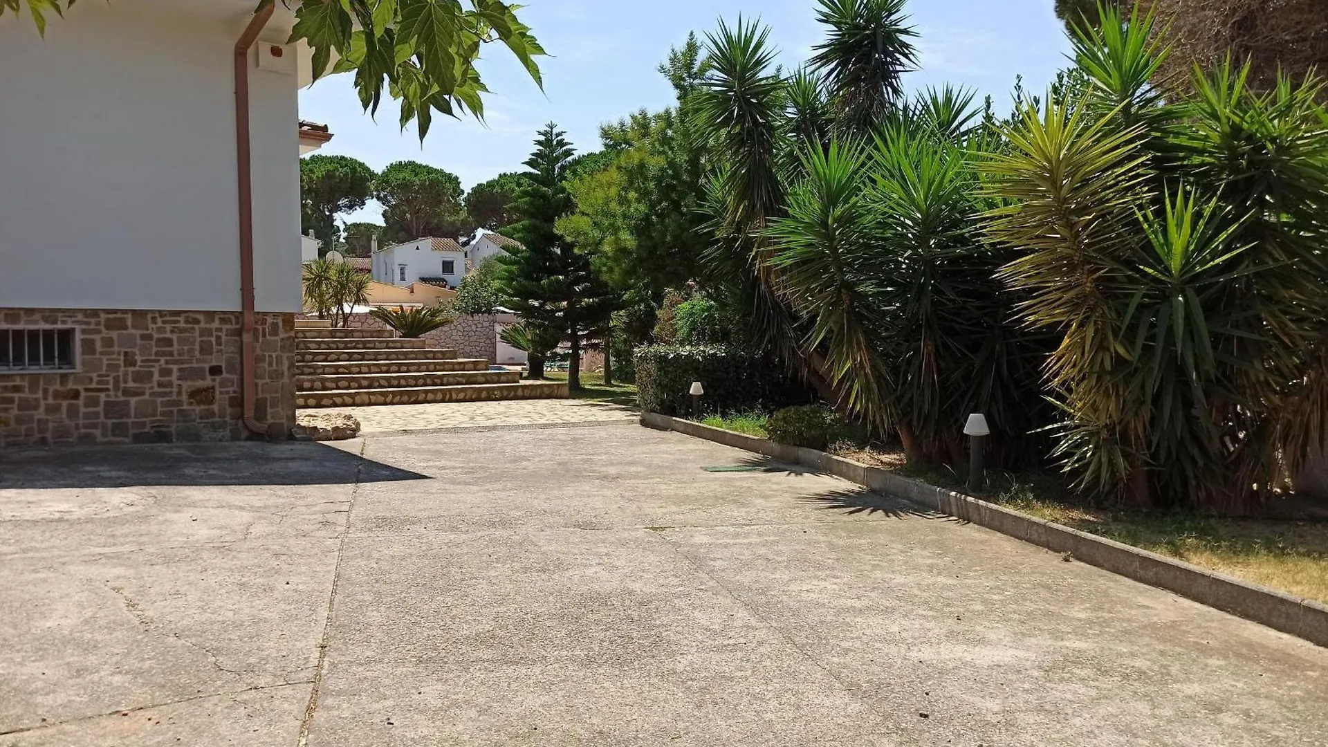 Villa Con Piscina, Jardin, Bbq, Clim. Y Wifi En Torroella De Montgri - Es-89-127 0*,  Spanien
