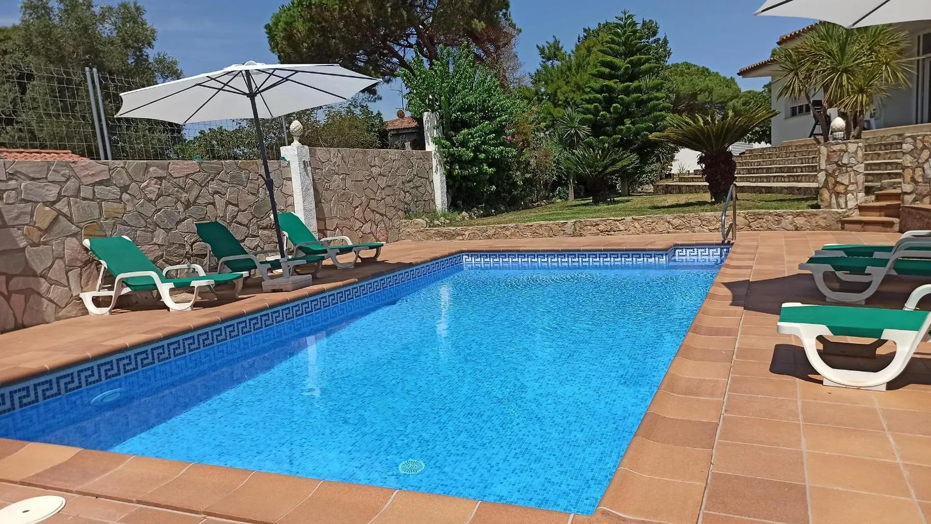 Villa Con Piscina, Jardin, Bbq, Clim. Y Wifi En Torroella De Montgri - Es-89-127 Ferienhaus